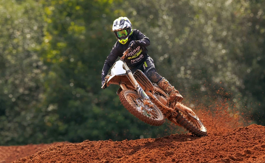 Triumph TF 250-X Bild 9: Triumph TF 250-X