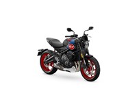 Triumph Trident 660 Triple Tribute 2025 - Bild 7