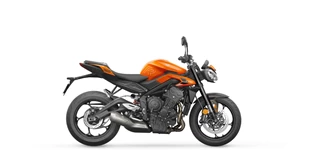 Triumph Street Triple 765 R A2 2025 vs KTM 690 Duke 2019 Triumph Street Triple 765 R A2 2025 vs KTM 690 Duke 2019