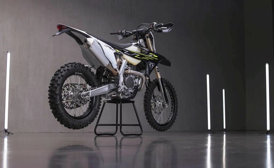 Triumph TF 450-E Bild 3: Triumph TF 450-E