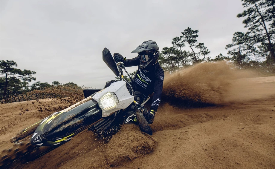 Triumph TF 450-E Bild 10: Triumph TF 450-E