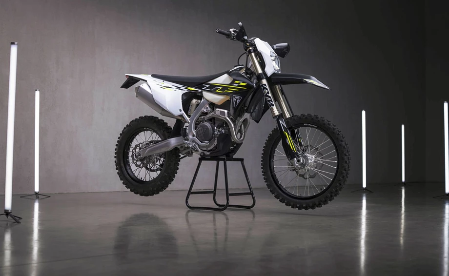 Triumph TF 250-E Bild 3: Triumph TF 250-E