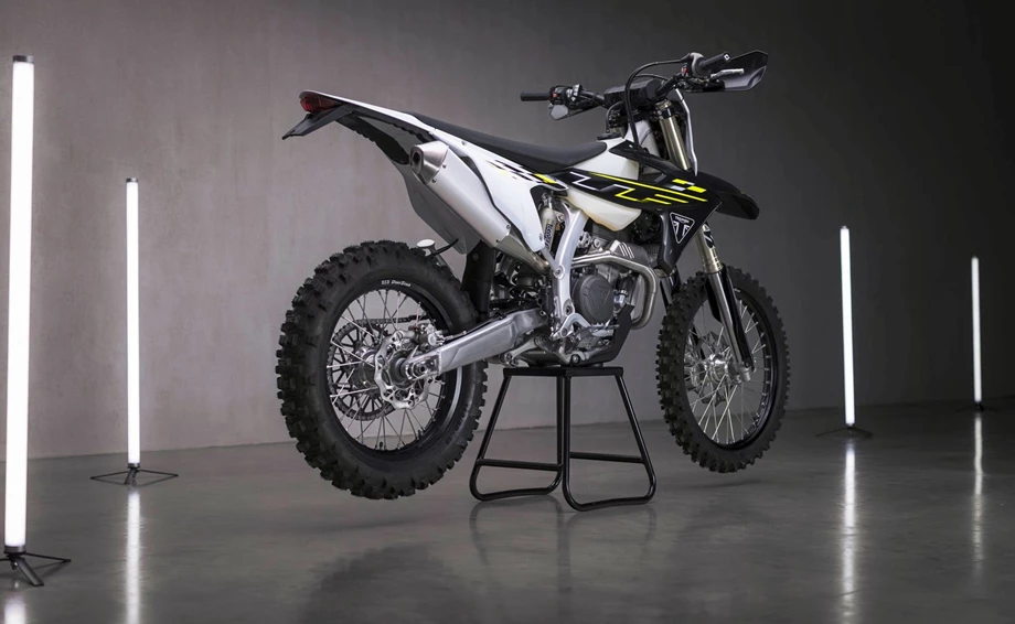 Triumph TF 250-E Bild 4: Triumph TF 250-E