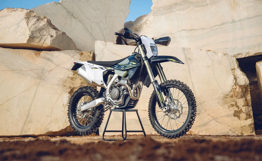 Triumph TF 250-E Bild 8: Triumph TF 250-E