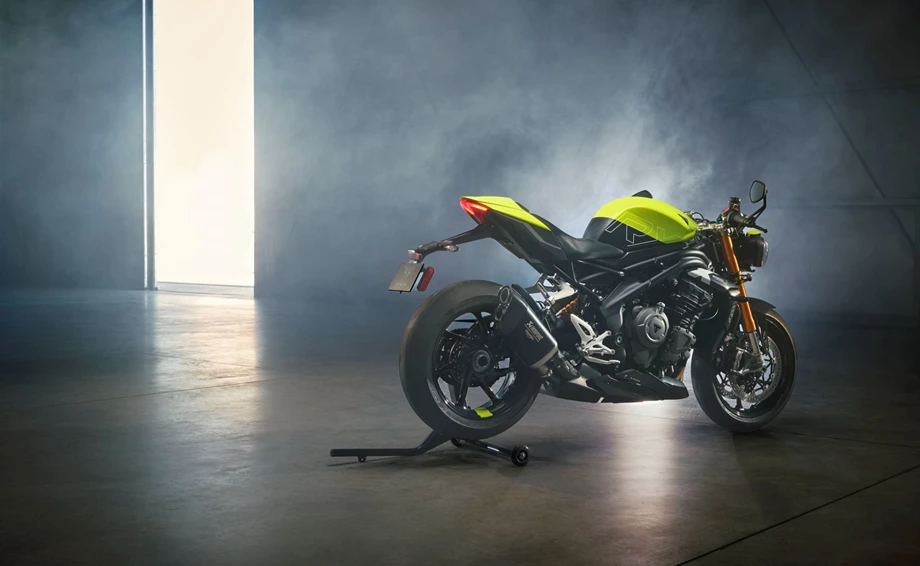 Triumph Speed Triple 1200 RX Bild 9: Triumph Speed Triple 1200 RX