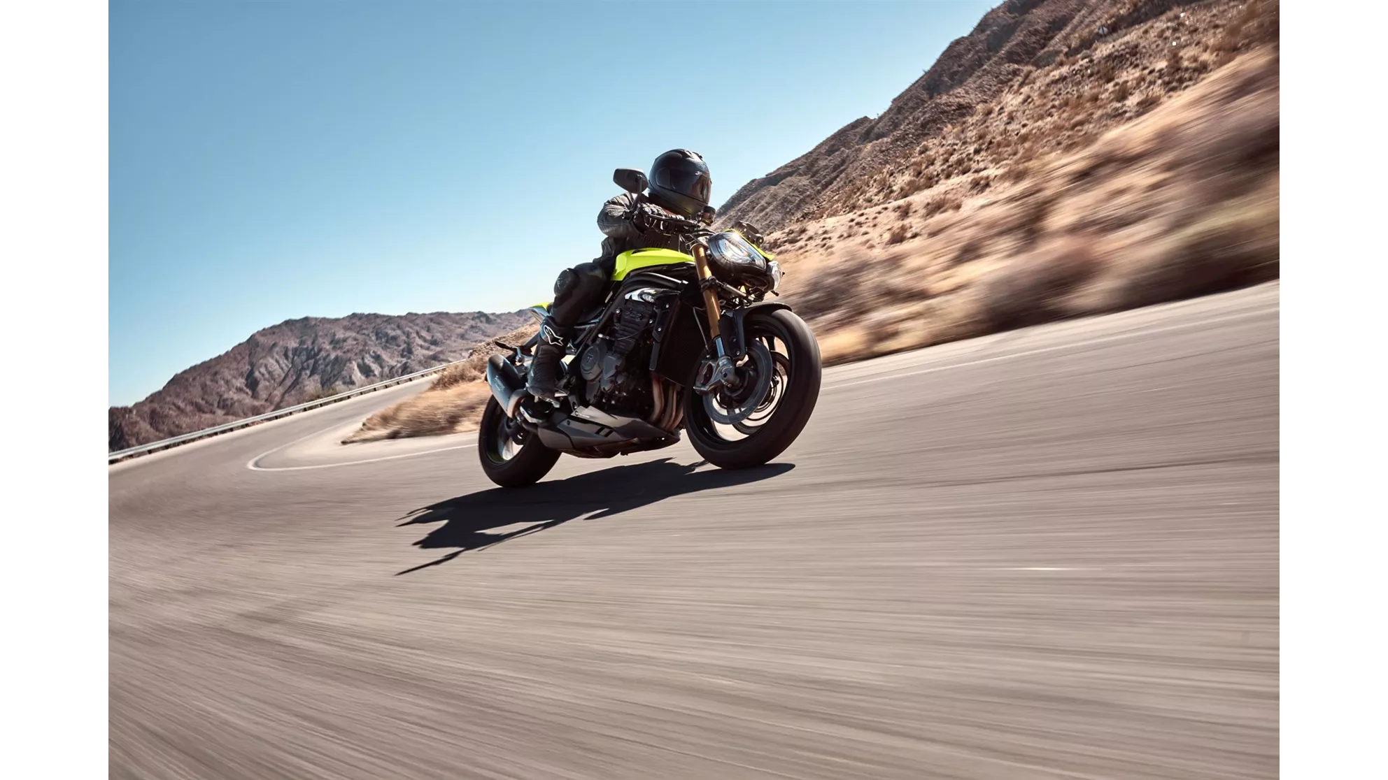 Triumph Speed Triple 1200 RX - Image 12 Triumph Speed Triple 1200 RX - Image 12