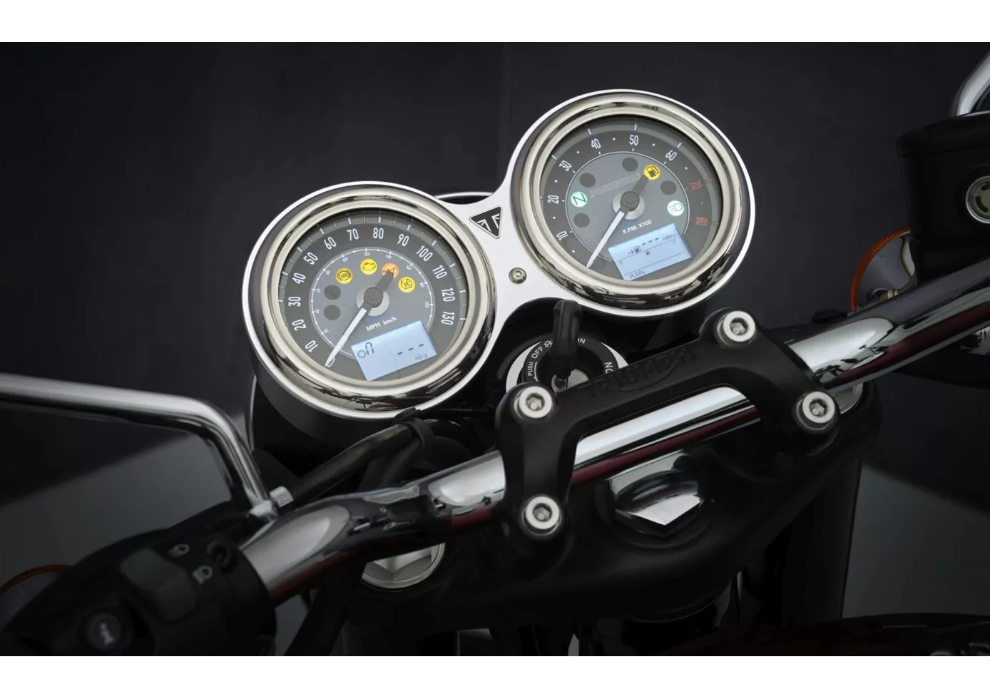 Triumph Bonneville T120 Black 2025 Triumph Bonneville T120 Black 2025