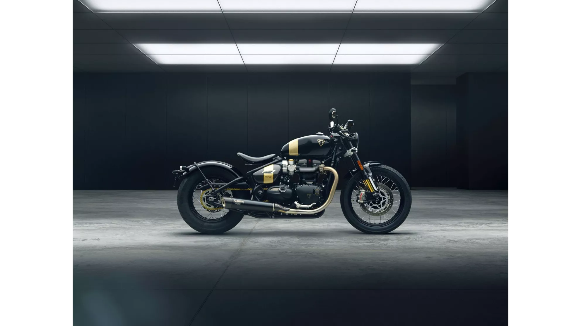 Triumph Bonneville Bobber TFC 2025 - Image 22 Triumph Bonneville Bobber TFC 2025 - Image 22