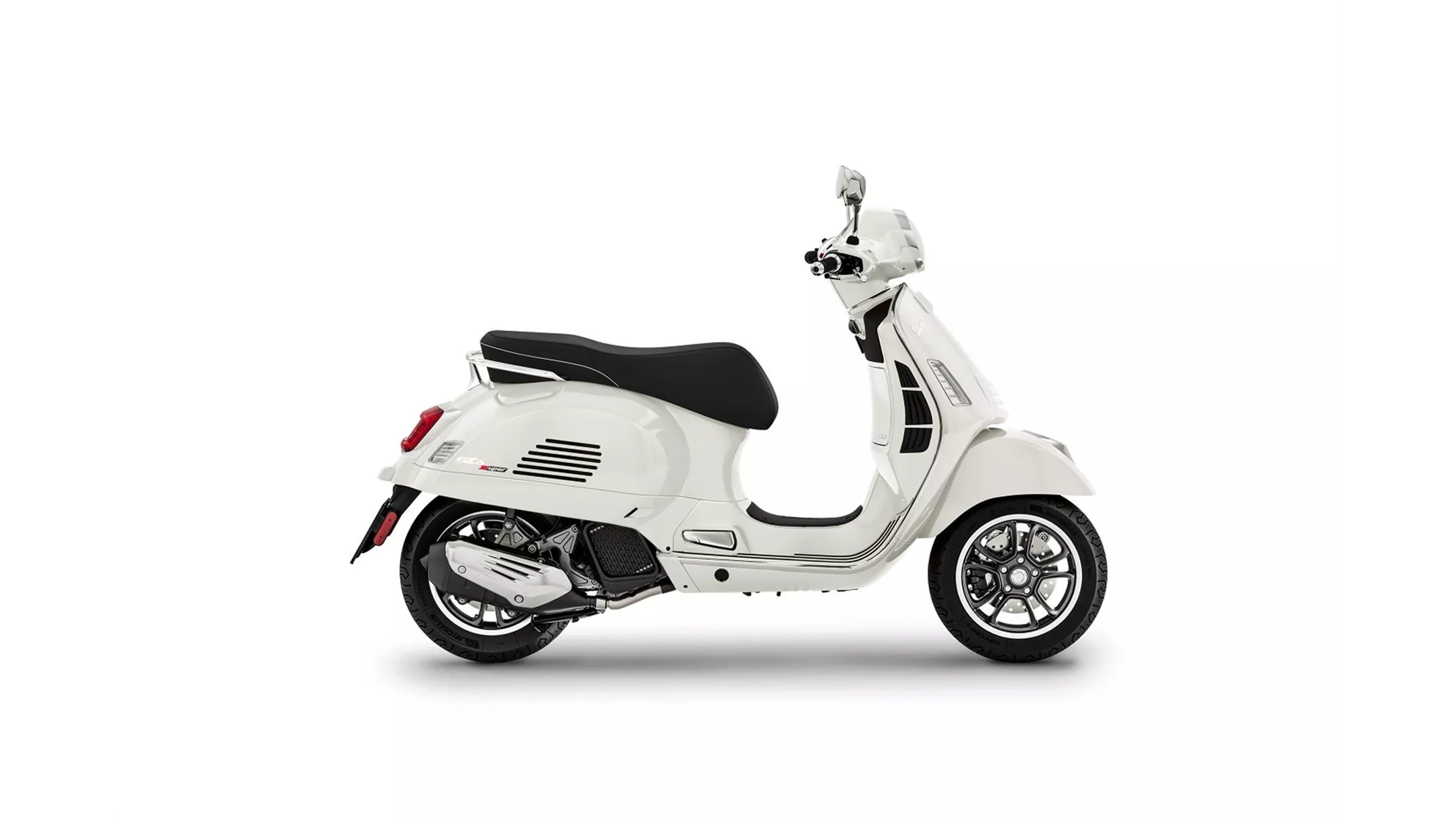 Vespa GTS 125 Super - Image 2 Vespa GTS 125 Super - Image 2