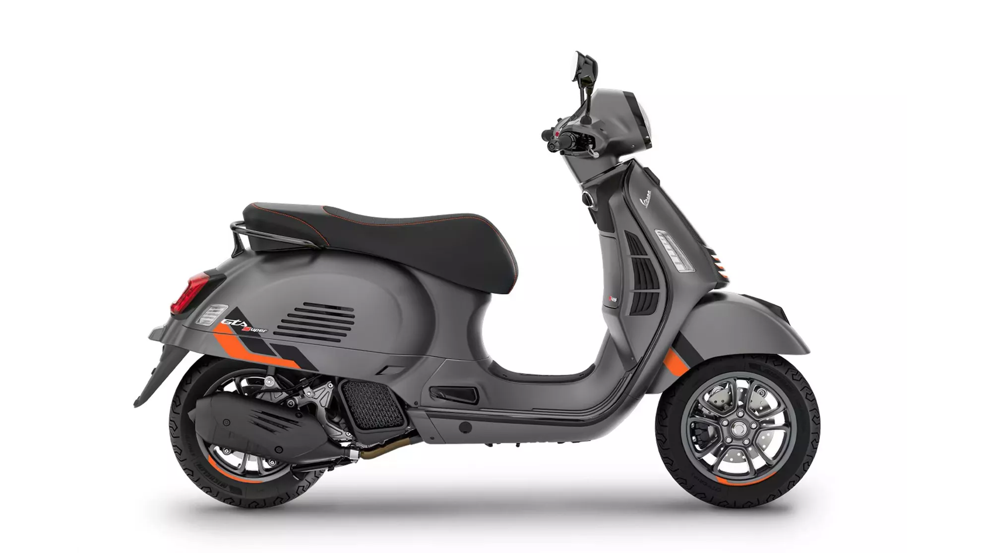 Vespa GTS 125 Super Sport - Image 3 Vespa GTS 125 Super Sport - Image 3