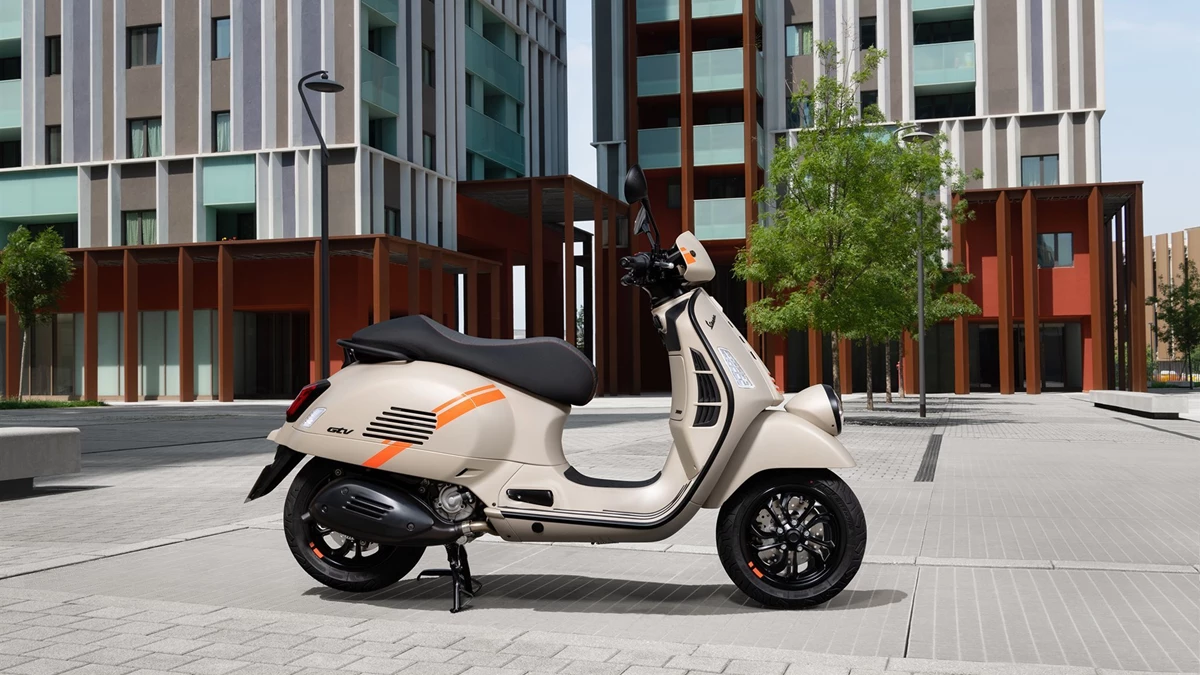 Vespa GTV 300 Bild 9: Vespa GTV 300