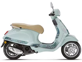 Vespa Primavera 125 Batik Vespa Primavera 125 Batik
