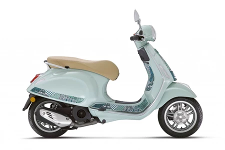 Vespa Primavera 125 Batik 2025 Vespa Primavera 125 Batik 2025