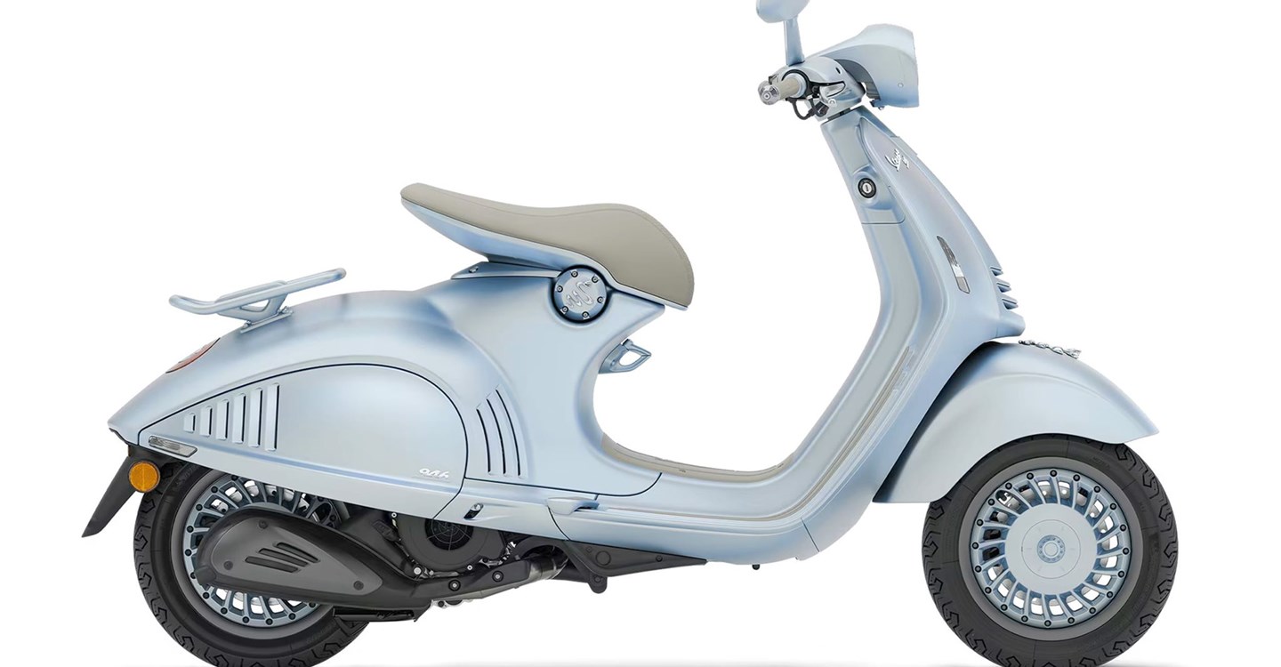 Vespa 946 Snake