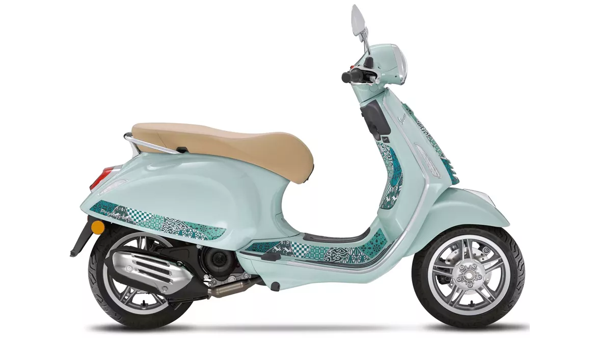 Vespa Primavera 50 Batik 2025 Vespa Primavera 50 Batik 2025