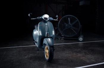 Vespa Primavera 125 Officina 8 2025 - Bild 3