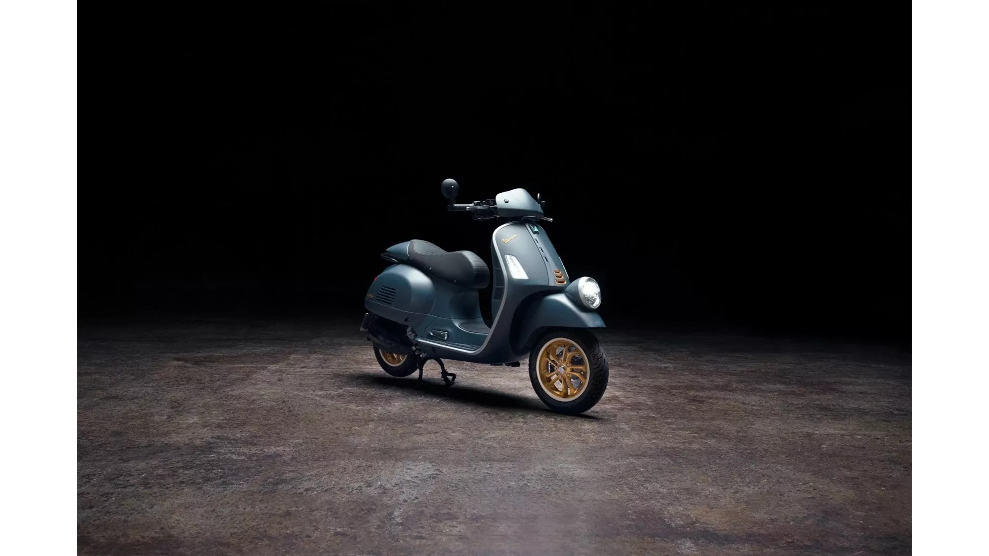 Vespa GTV 310 Officina 8 - Image 1 Vespa GTV 310 Officina 8 - Image 1