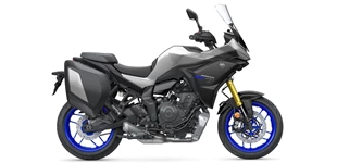 BMW F 900 R 2024 vs Yamaha Tracer 7 GT 2025 BMW F 900 R 2024 vs Yamaha Tracer 7 GT 2025