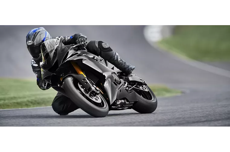 Yamaha R6 RACE 2025 Yamaha R6 RACE 2025