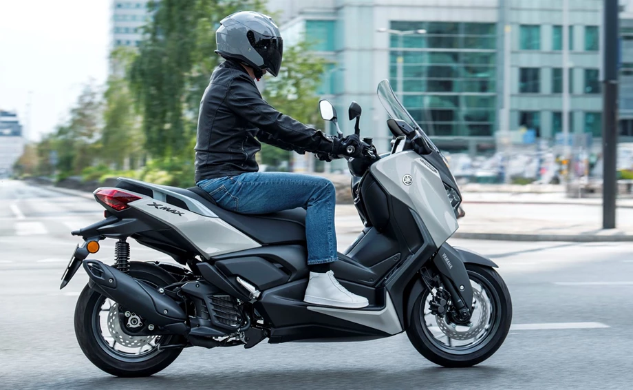 Yamaha XMAX 125 Tech MAX Bild 3: Yamaha XMAX 125 Tech MAX