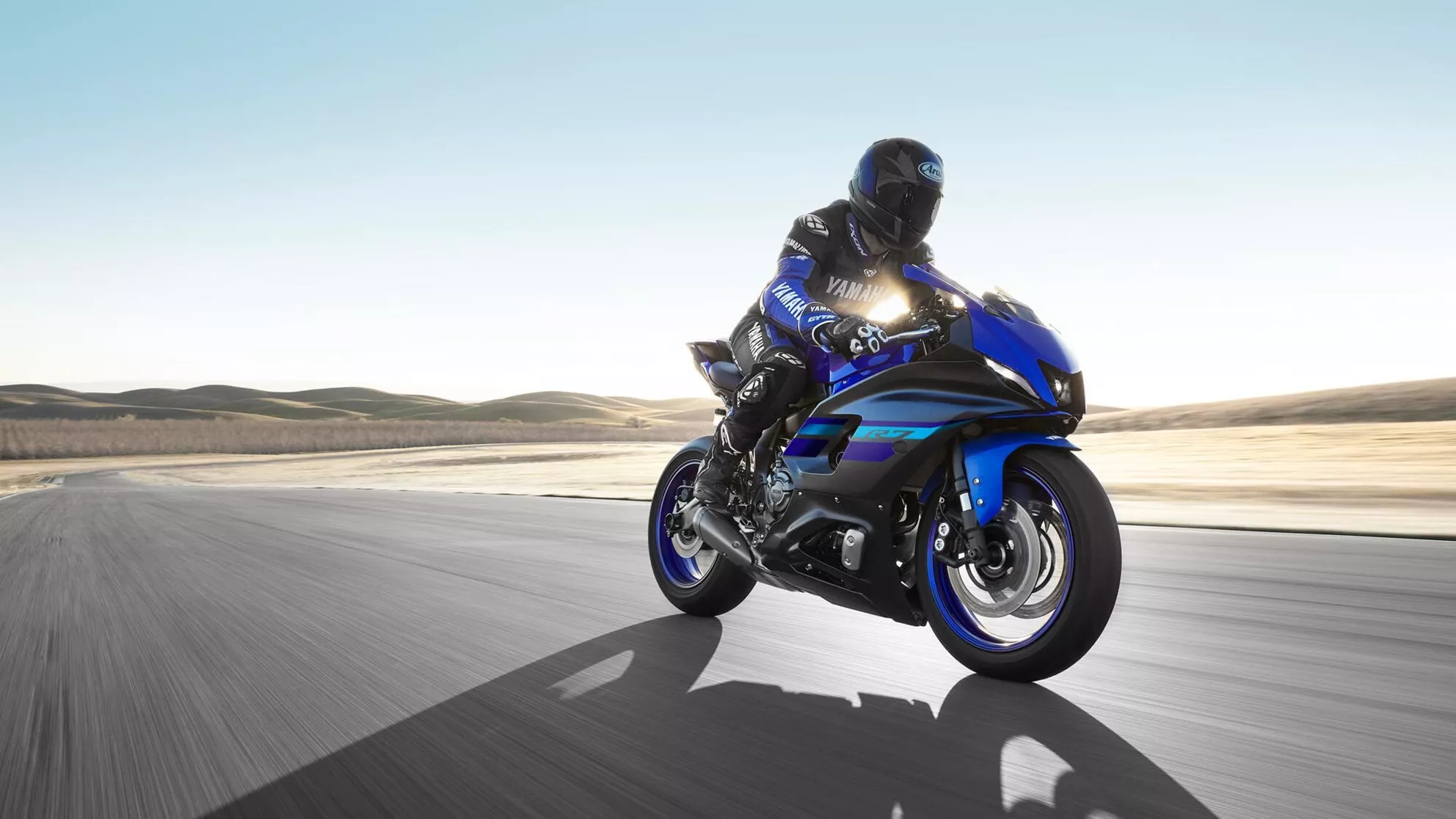 Yamaha R7 - Image 13 Yamaha R7 - Image 13