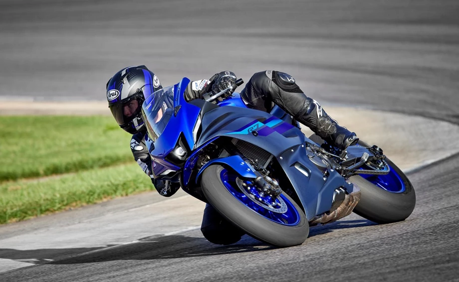 Yamaha R7 Bild 20: Yamaha R7