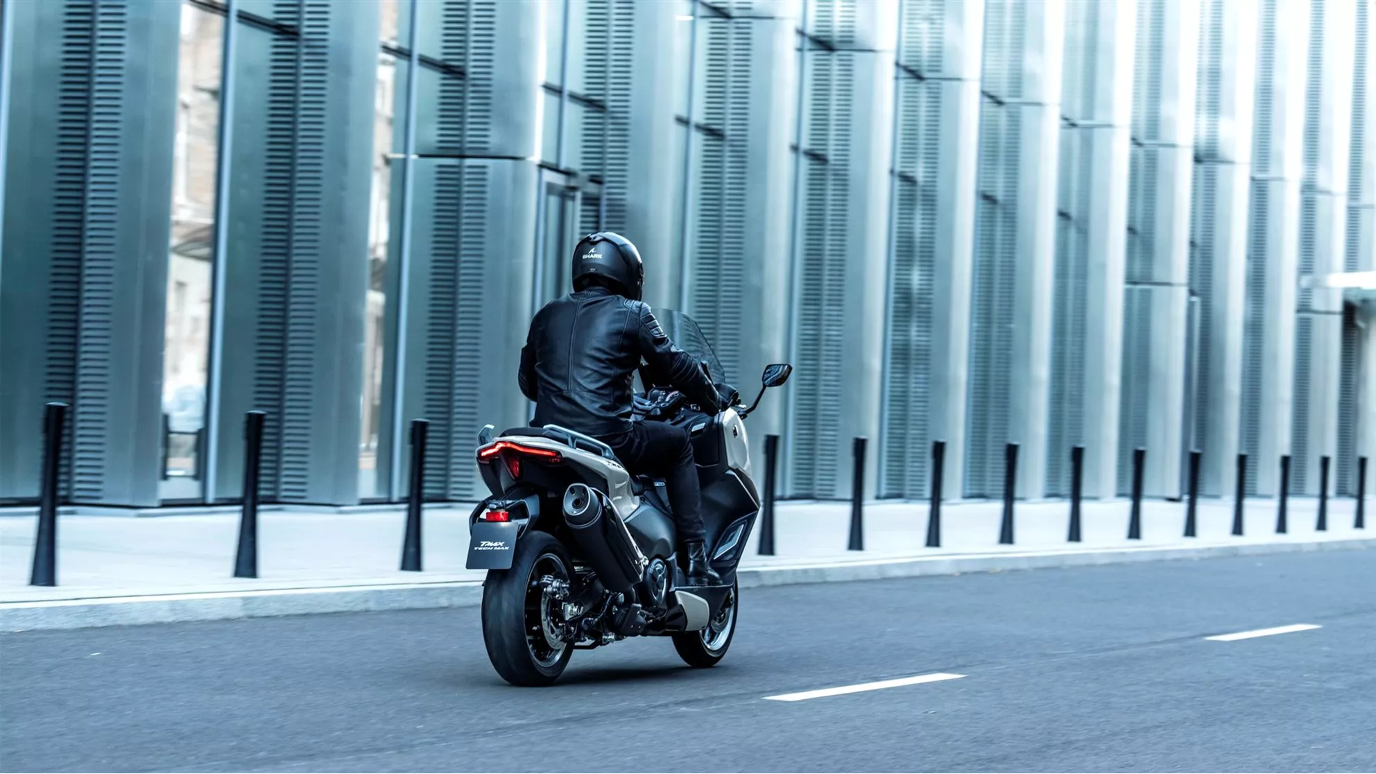 Yamaha TMAX Tech MAX - Image 14 Yamaha TMAX Tech MAX - Image 14