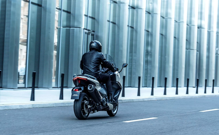 Yamaha TMAX Tech MAX Bild 16: Yamaha TMAX Tech MAX