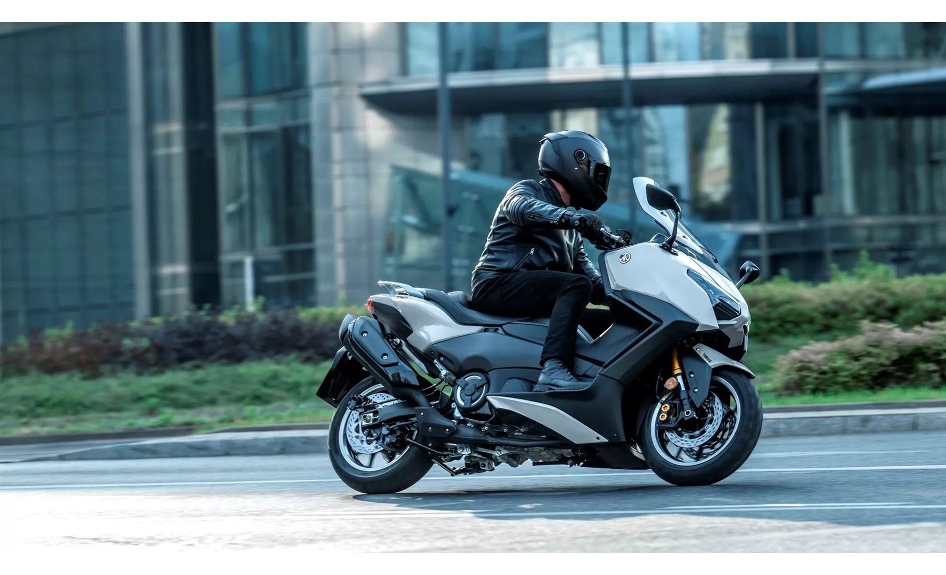 Yamaha TMAX Tech MAX 2025 Yamaha TMAX Tech MAX 2025