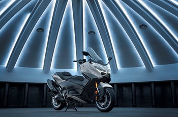 Yamaha TMAX Tech MAX 2025 - Bild 18 Yamaha TMAX Tech MAX 2025 - Bild 18