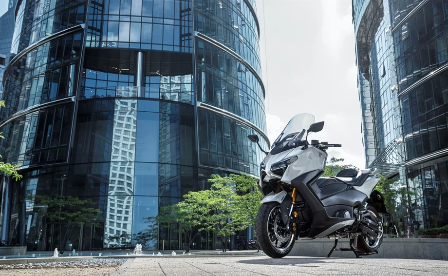 Yamaha TMAX Tech MAX Bild 25: Yamaha TMAX Tech MAX