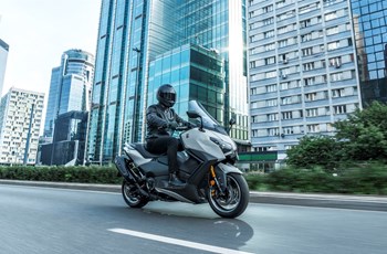Yamaha TMAX Tech MAX 2025 - Bild 27 Yamaha TMAX Tech MAX 2025 - Bild 27