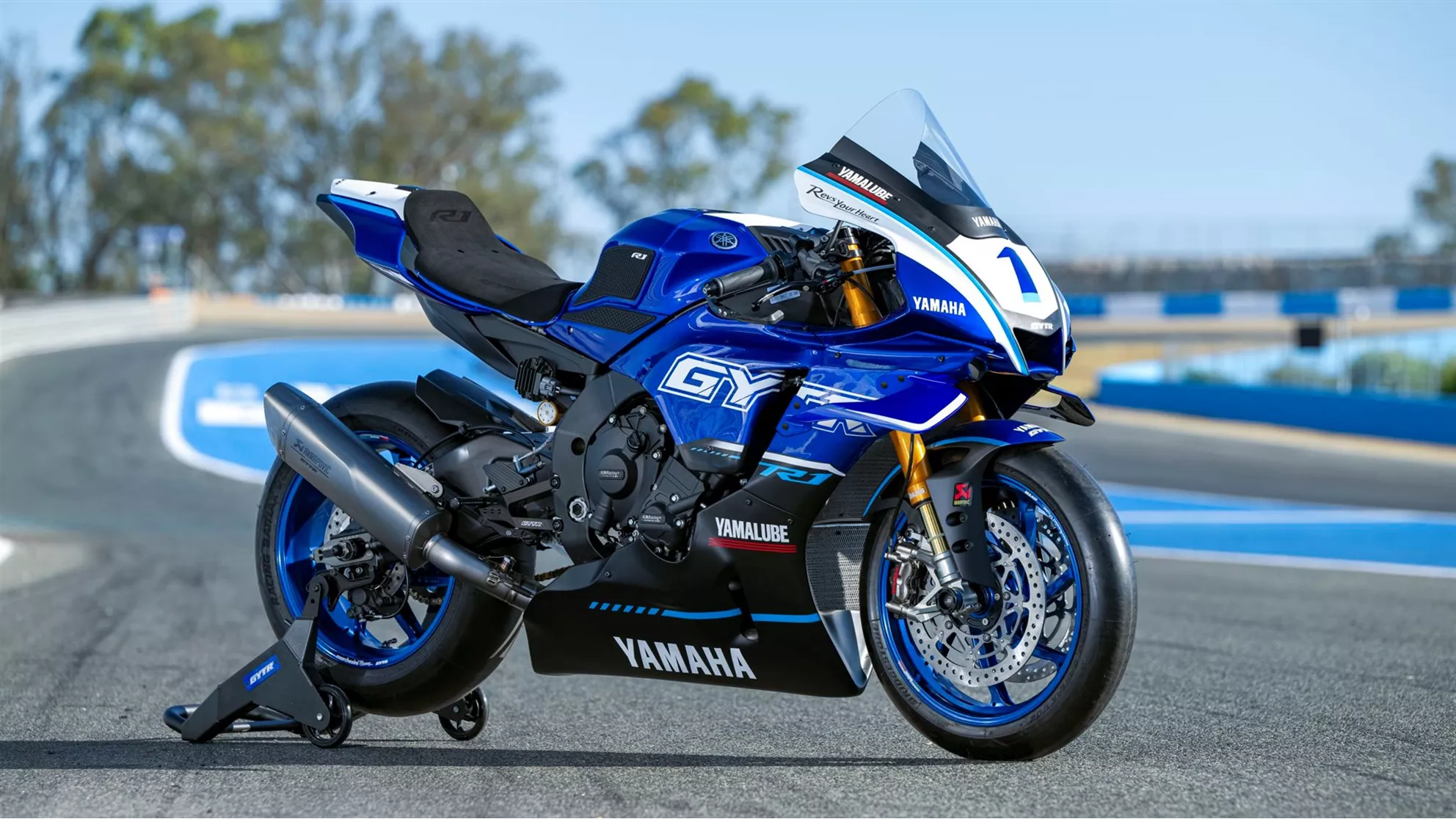 Yamaha R1 GYTR 2025 - Image 60 Yamaha R1 GYTR 2025 - Image 60