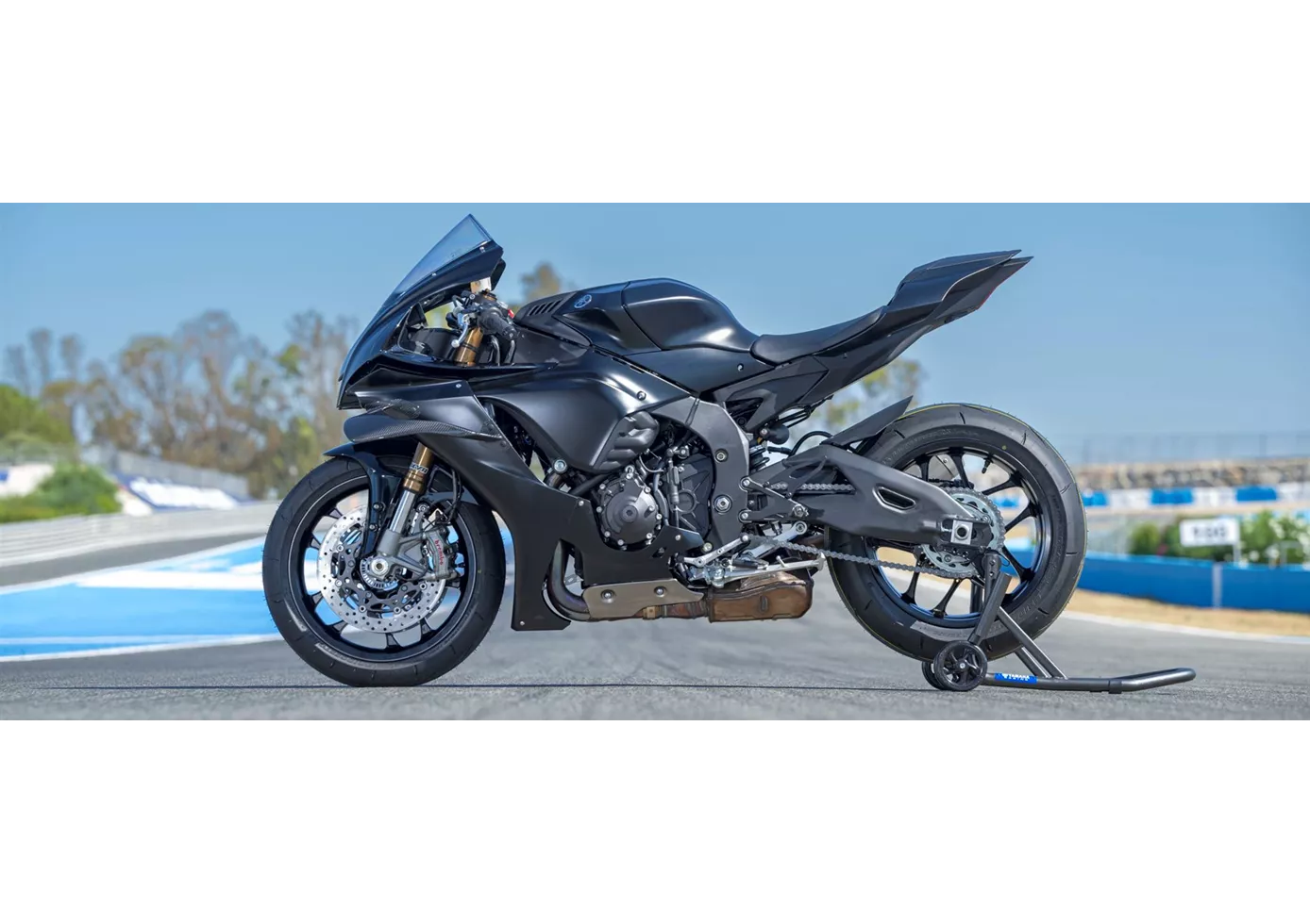 Yamaha R1 RACE 2025 Yamaha R1 RACE 2025