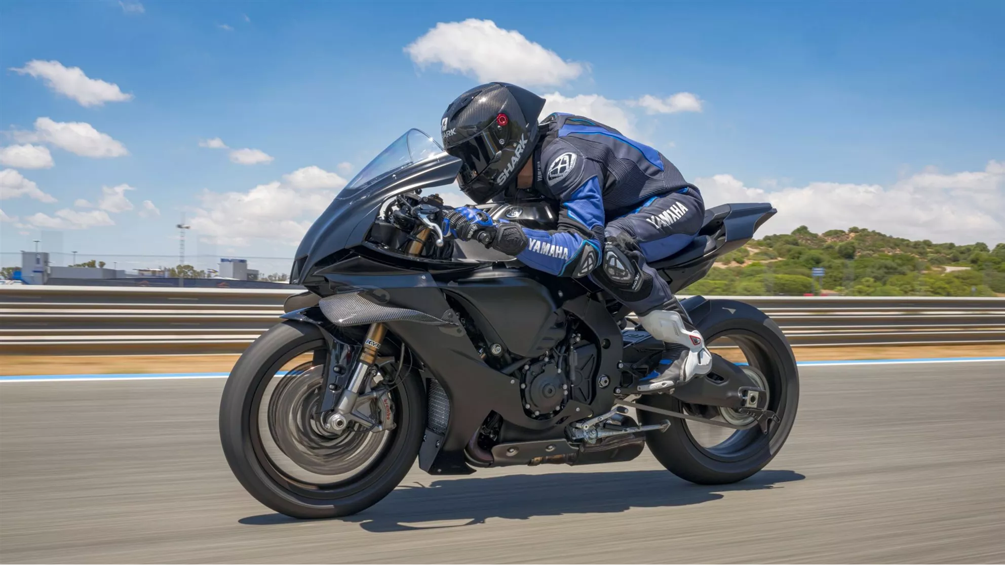 Yamaha R1 RACE - Image 7 Yamaha R1 RACE - Image 7