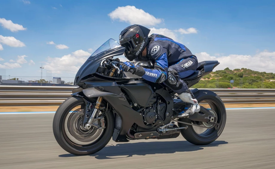 Yamaha R1 RACE Bild 8: Yamaha R1 RACE