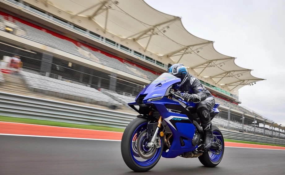 Yamaha R9 Bild 9: Yamaha R9