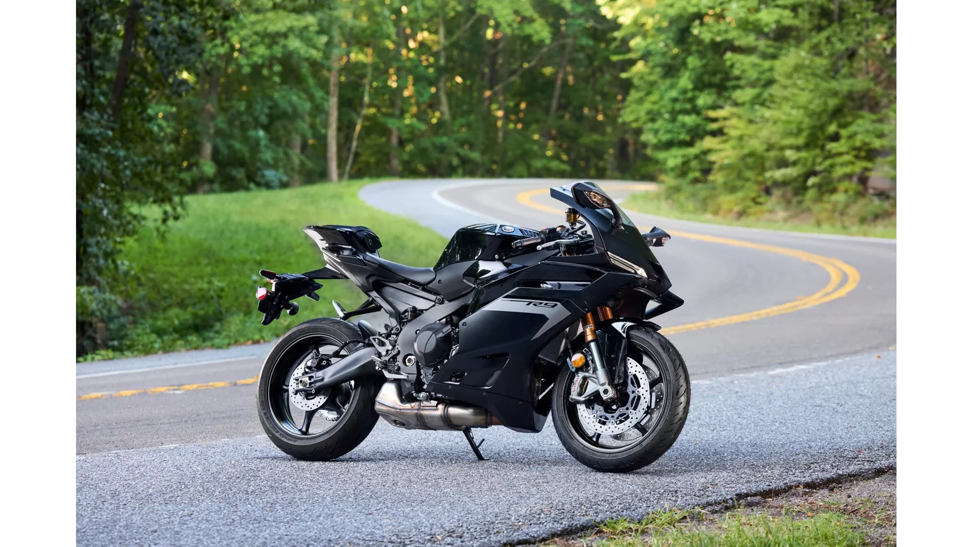 Yamaha R9 - Image 14 Yamaha R9 - Image 14