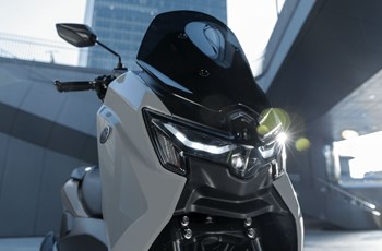 Yamaha NMAX 125 Tech MAX 2025 - Bild 4 Yamaha NMAX 125 Tech MAX 2025 - Bild 4