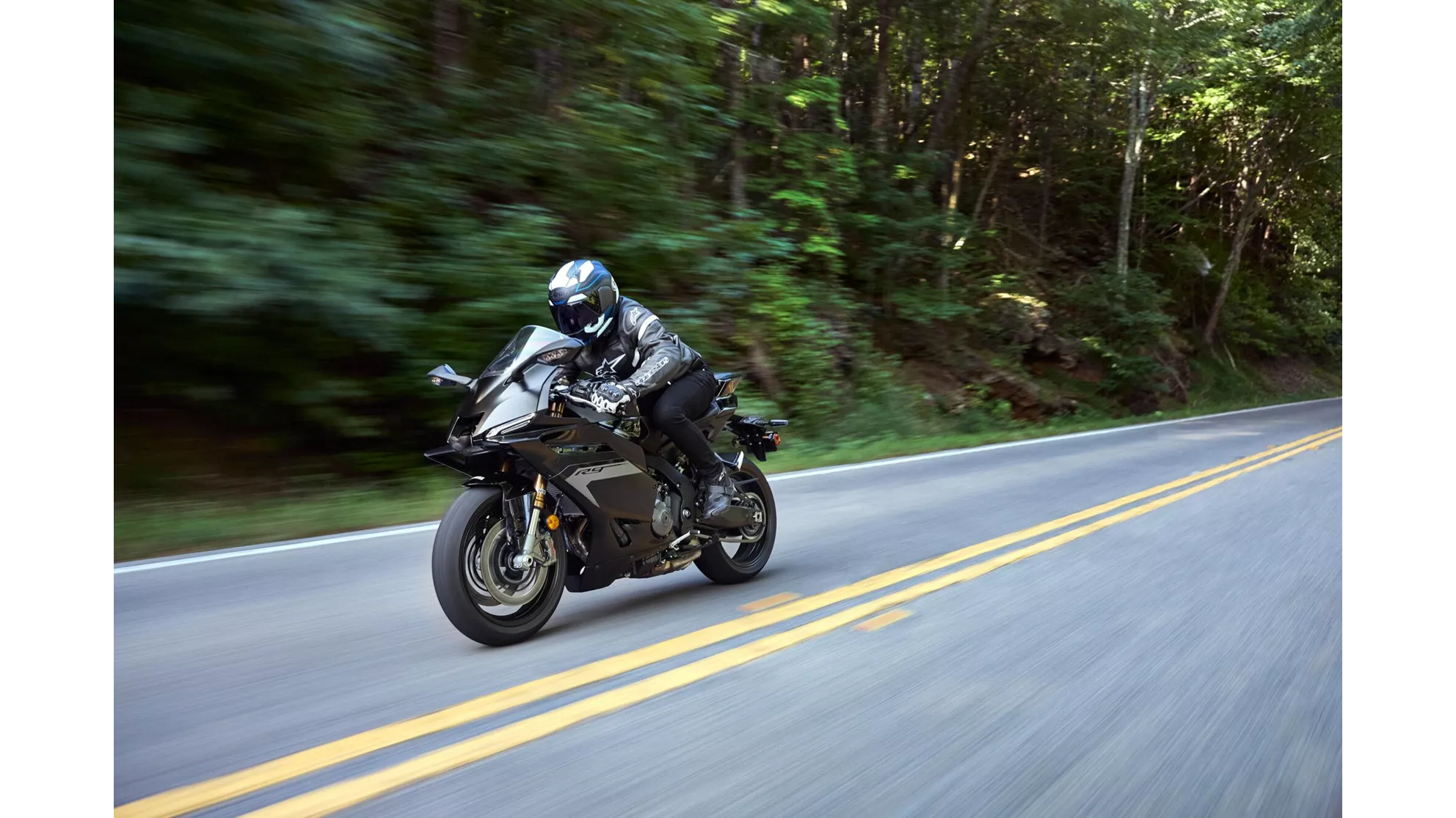Yamaha R9 35kW - Image 7 Yamaha R9 35kW - Image 7