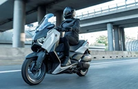 Yamaha XMAX 300 Tech MAX+ 2025 - Bild 14 Yamaha XMAX 300 Tech MAX+ 2025 - Bild 14