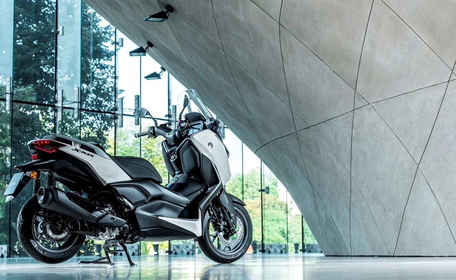 Yamaha XMAX 300 Tech MAX+ Bild 15: Yamaha XMAX 300 Tech MAX+