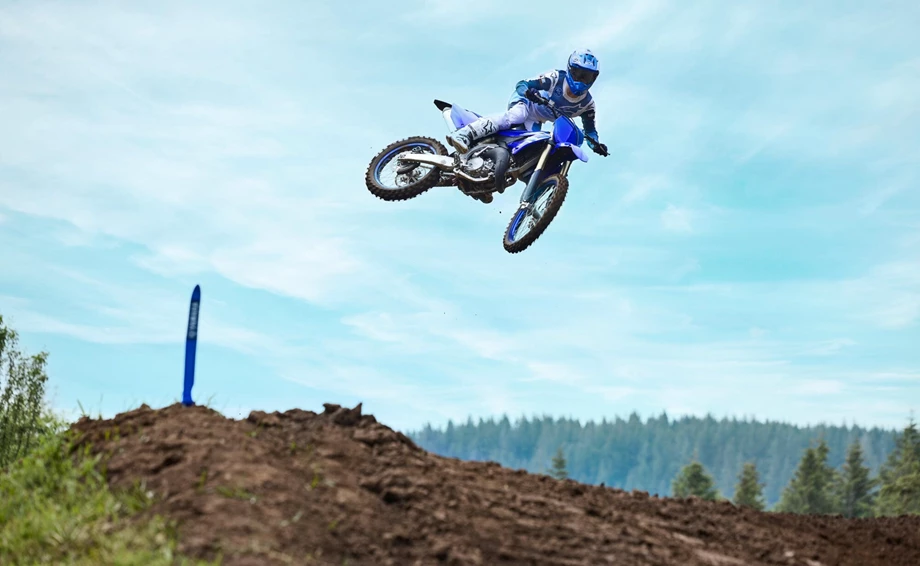 Yamaha YZ125LC Bild 3: Yamaha YZ125LC