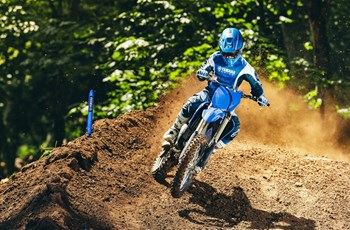 Yamaha YZ125LC 2025 - Bild 3