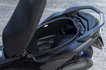 Yamaha NMAX 125 2025 - Bild 8 Yamaha NMAX 125 2025 - Bild 8