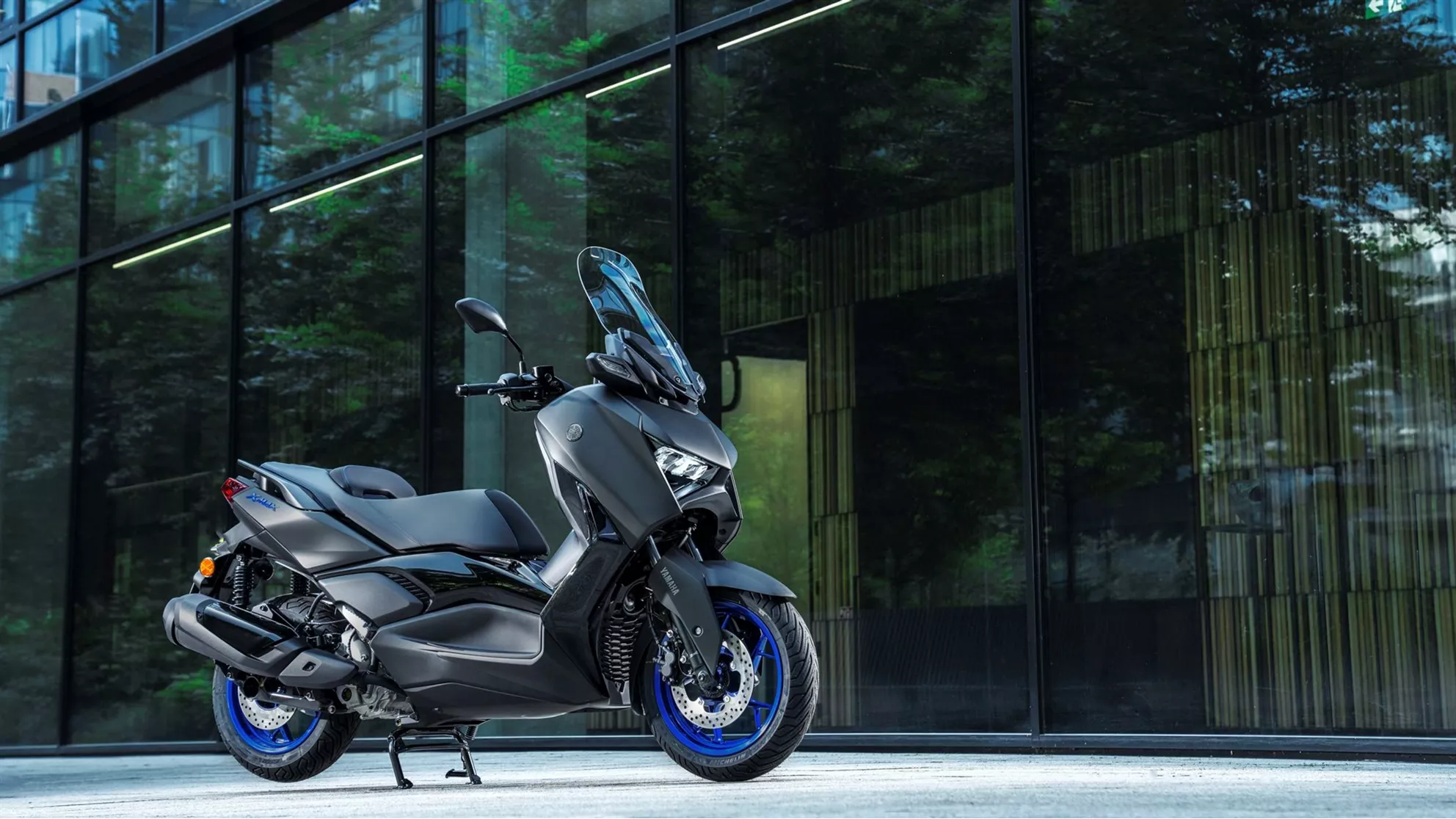 Yamaha XMAX 300 - Image 9 Yamaha XMAX 300 - Image 9