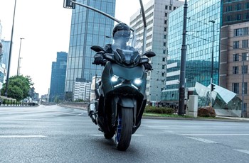 Yamaha XMAX 300 2025 - Bild 14 Yamaha XMAX 300 2025 - Bild 14