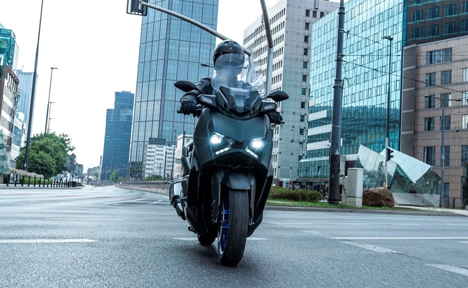 Yamaha XMAX 300 Bild 13: Yamaha XMAX 300