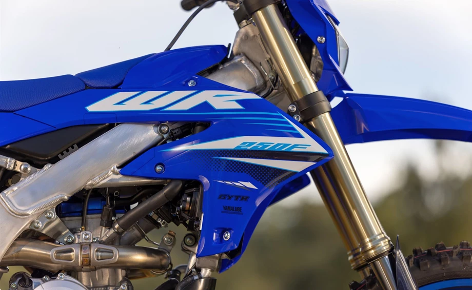 Yamaha WR250F Bild 8: Yamaha WR250F
