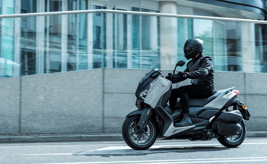 Yamaha XMAX 300 Tech MAX Bild 14: Yamaha XMAX 300 Tech MAX